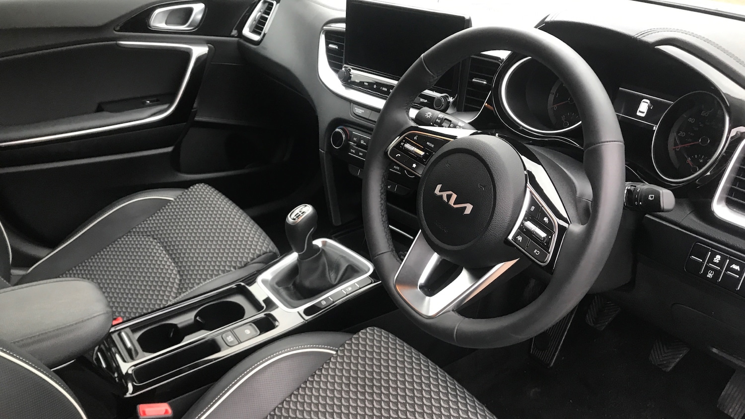 Used Kia Ceed 2025 for sale - 77046121: Photo 11