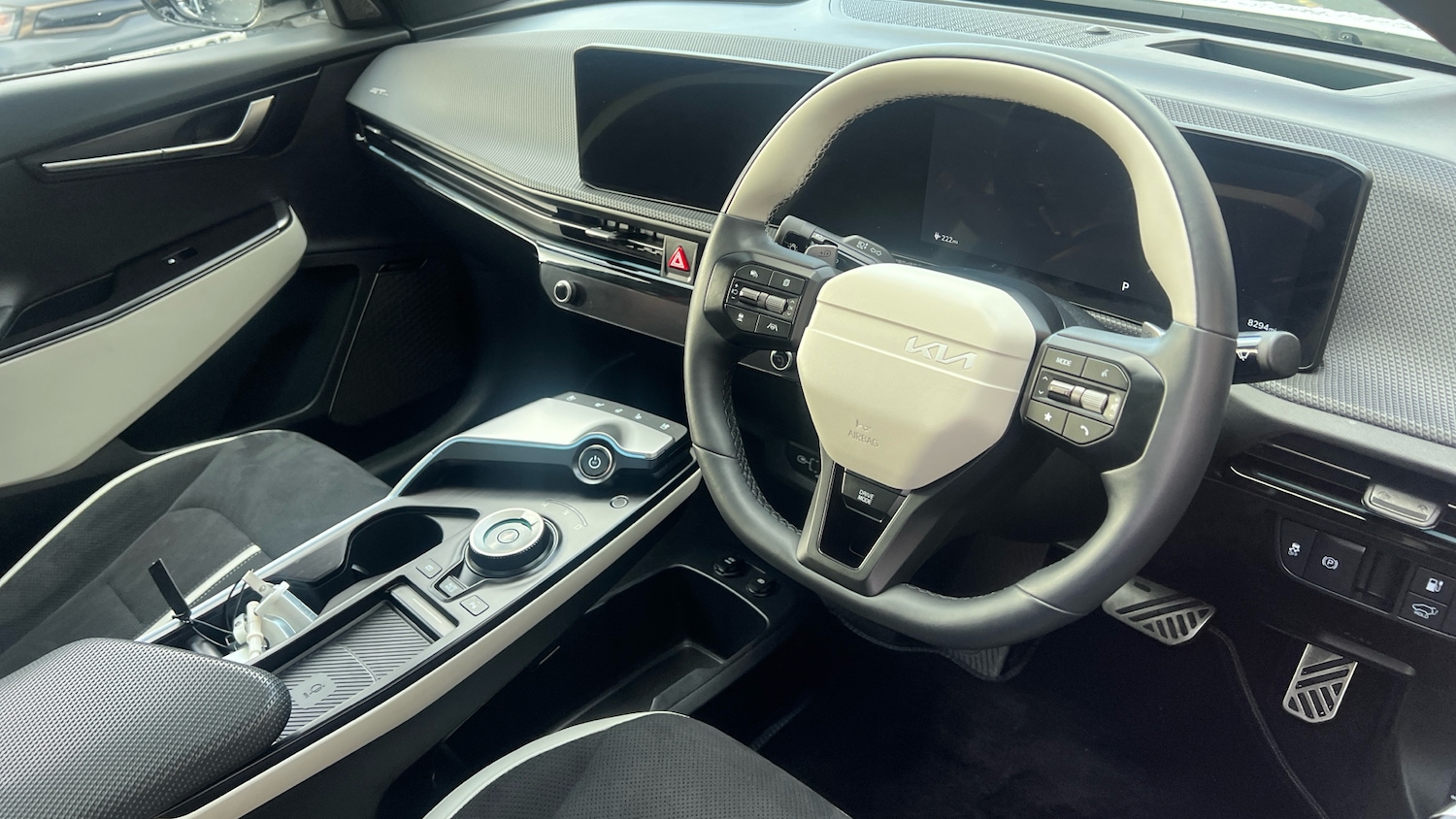 Used Kia EV6 2024 for sale - 76477748: Photo 11