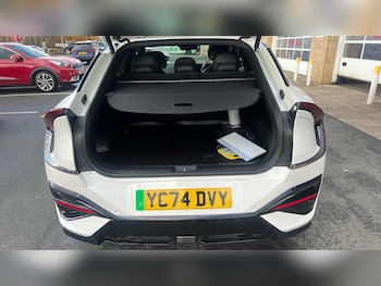 Used Kia EV6 2024 for sale - 76477748: Photo