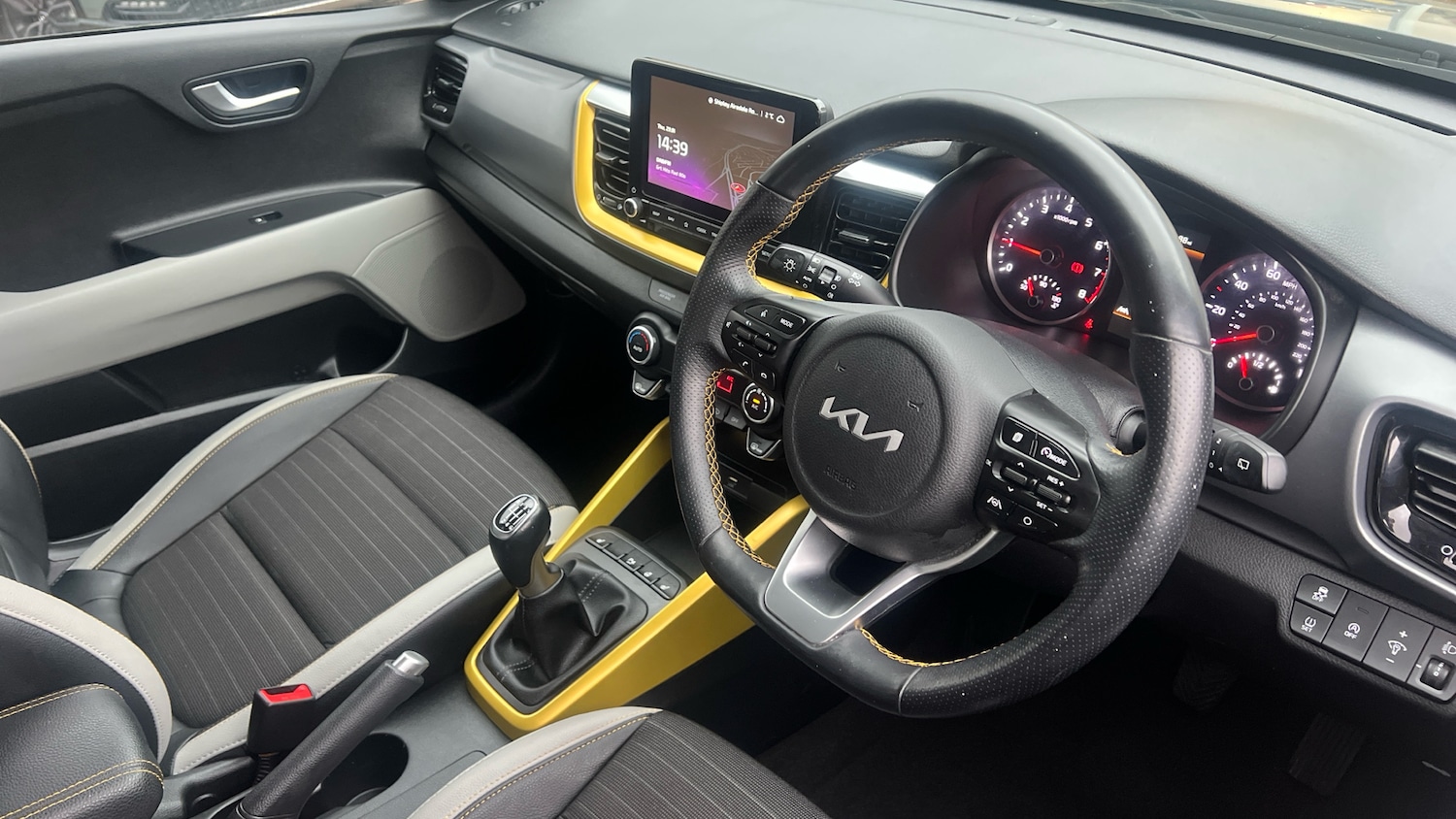 Used Kia Stonic 2023 for sale - 77517443: Photo 11