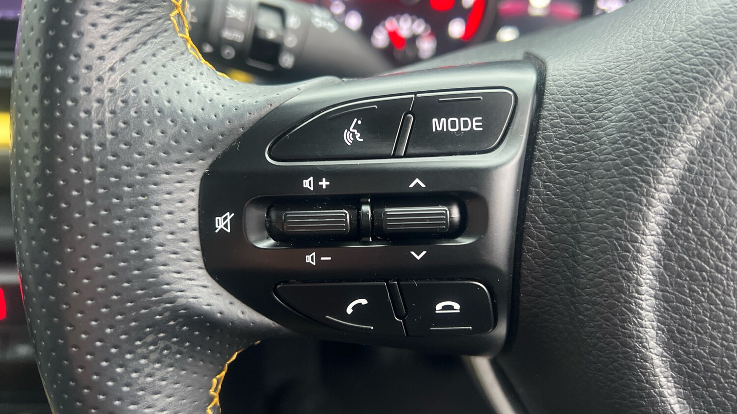 Used Kia Stonic 2023 for sale - 77517443: Photo 22