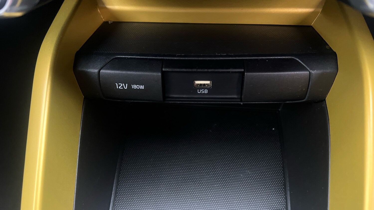 Used Kia Stonic 2023 for sale - 77517443: Photo 29