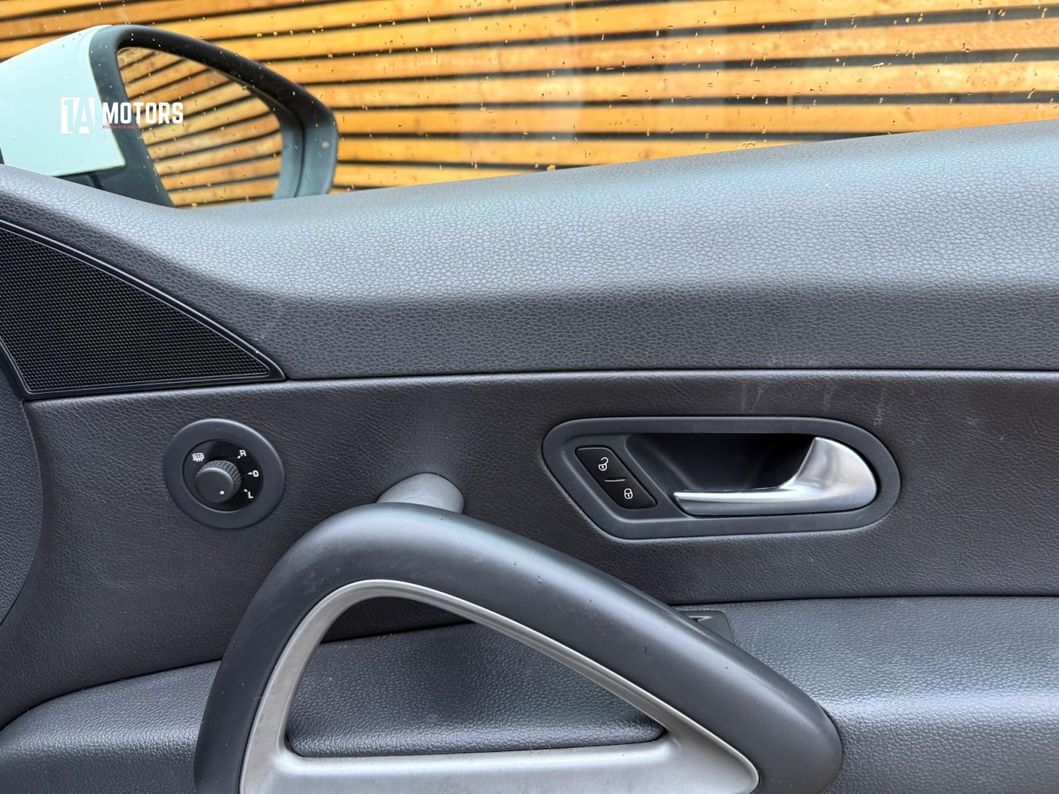 Used Volkswagen Scirocco 2011 for sale - 77457421: Photo 14