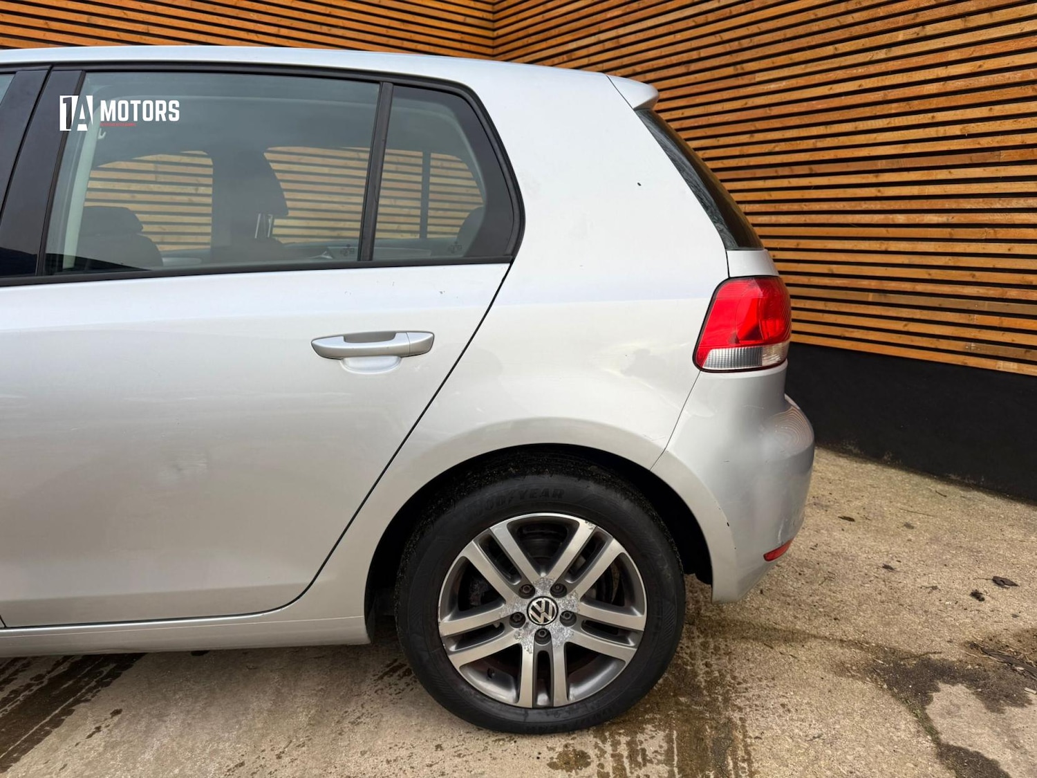Used Volkswagen Golf 2011 for sale - 77921748: Photo 14