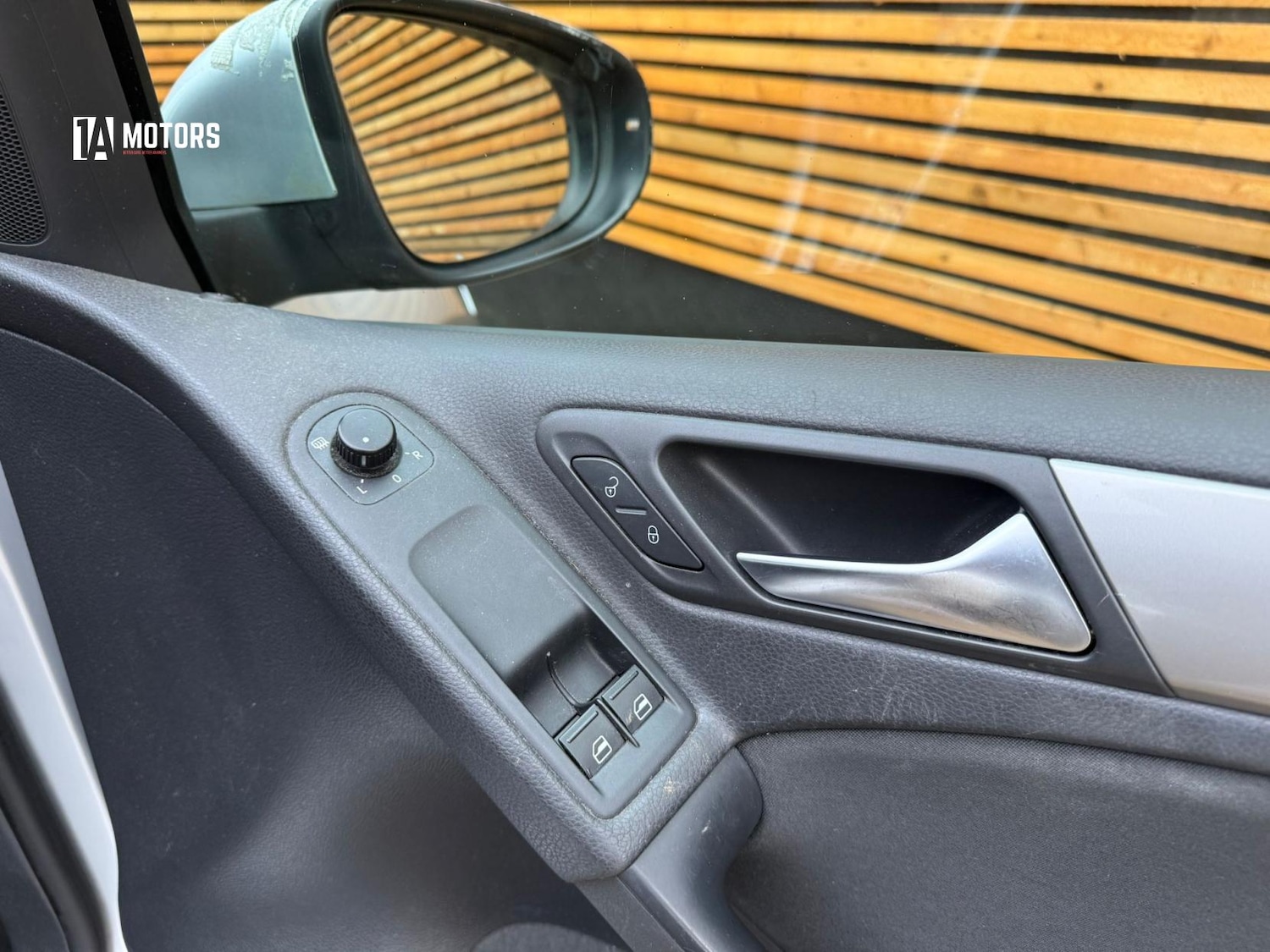 Used Volkswagen Golf 2011 for sale - 77921748: Photo 17