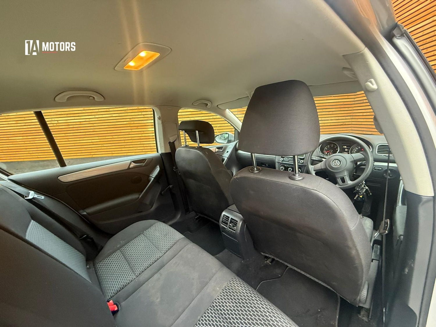 Used Volkswagen Golf 2011 for sale - 77921748: Photo 23