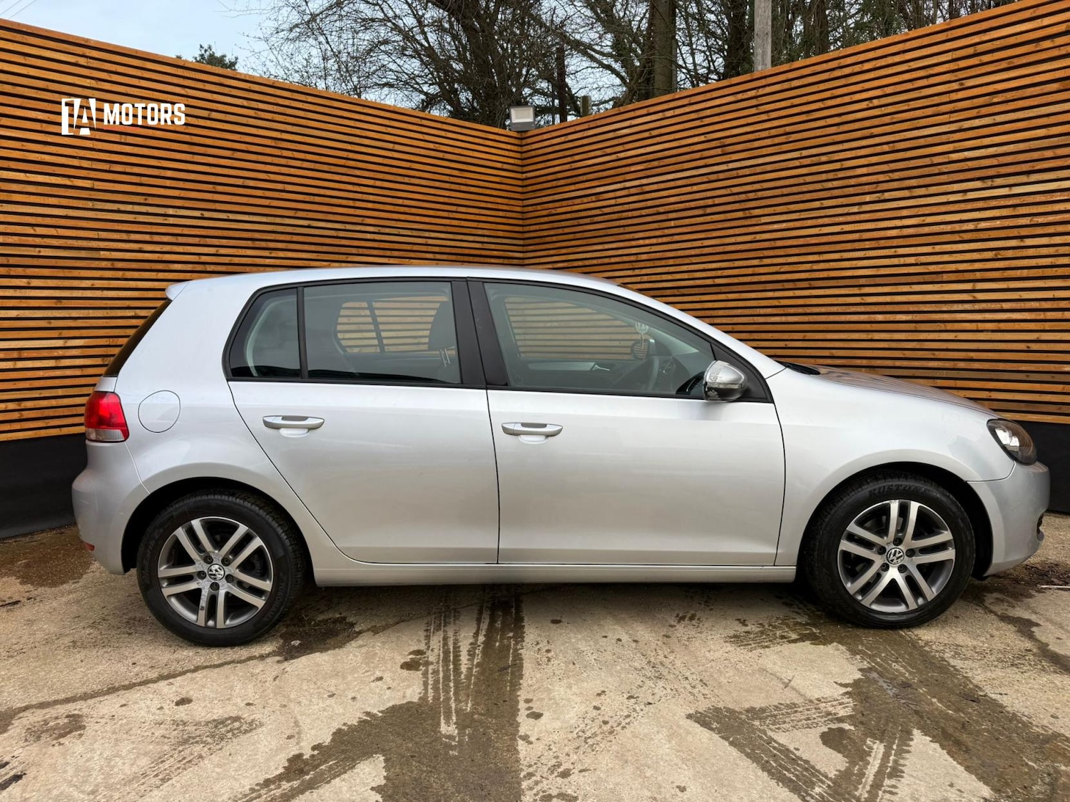 Used Volkswagen Golf 2011 for sale - 77921748: Photo 6