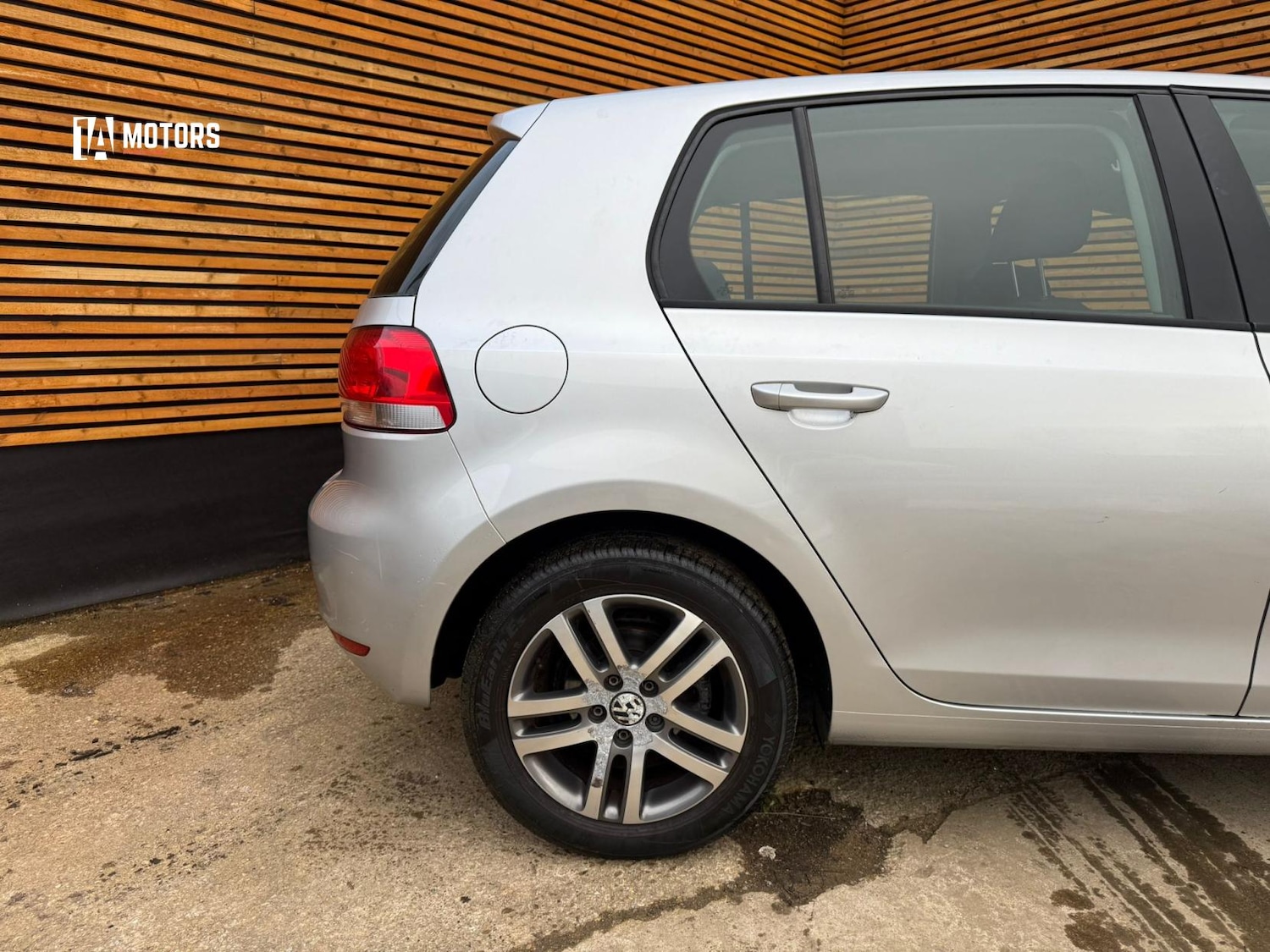 Used Volkswagen Golf 2011 for sale - 77921748: Photo 9