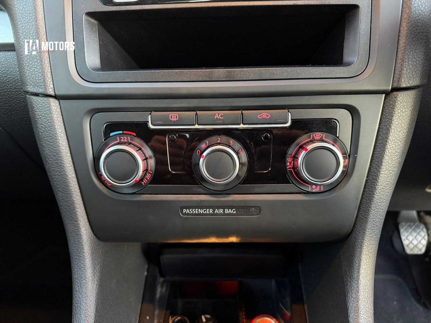 Used Volkswagen Golf 2010 for sale - 77453758: Photo 24