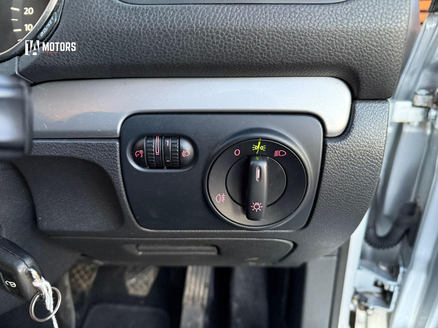 Used Volkswagen Golf 2010 for sale - 77453758: Photo 25