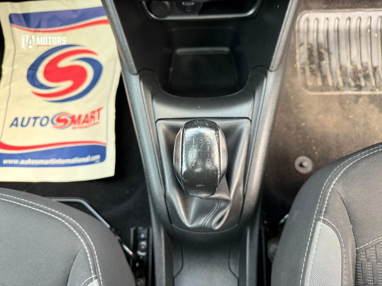 Used Peugeot 208 2014 for sale - 77453770: Photo 17