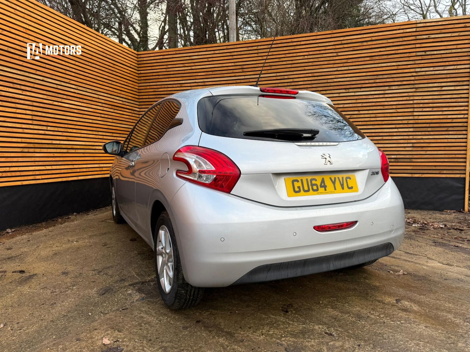 Used Peugeot 208 2014 for sale - 77453770: Photo 5