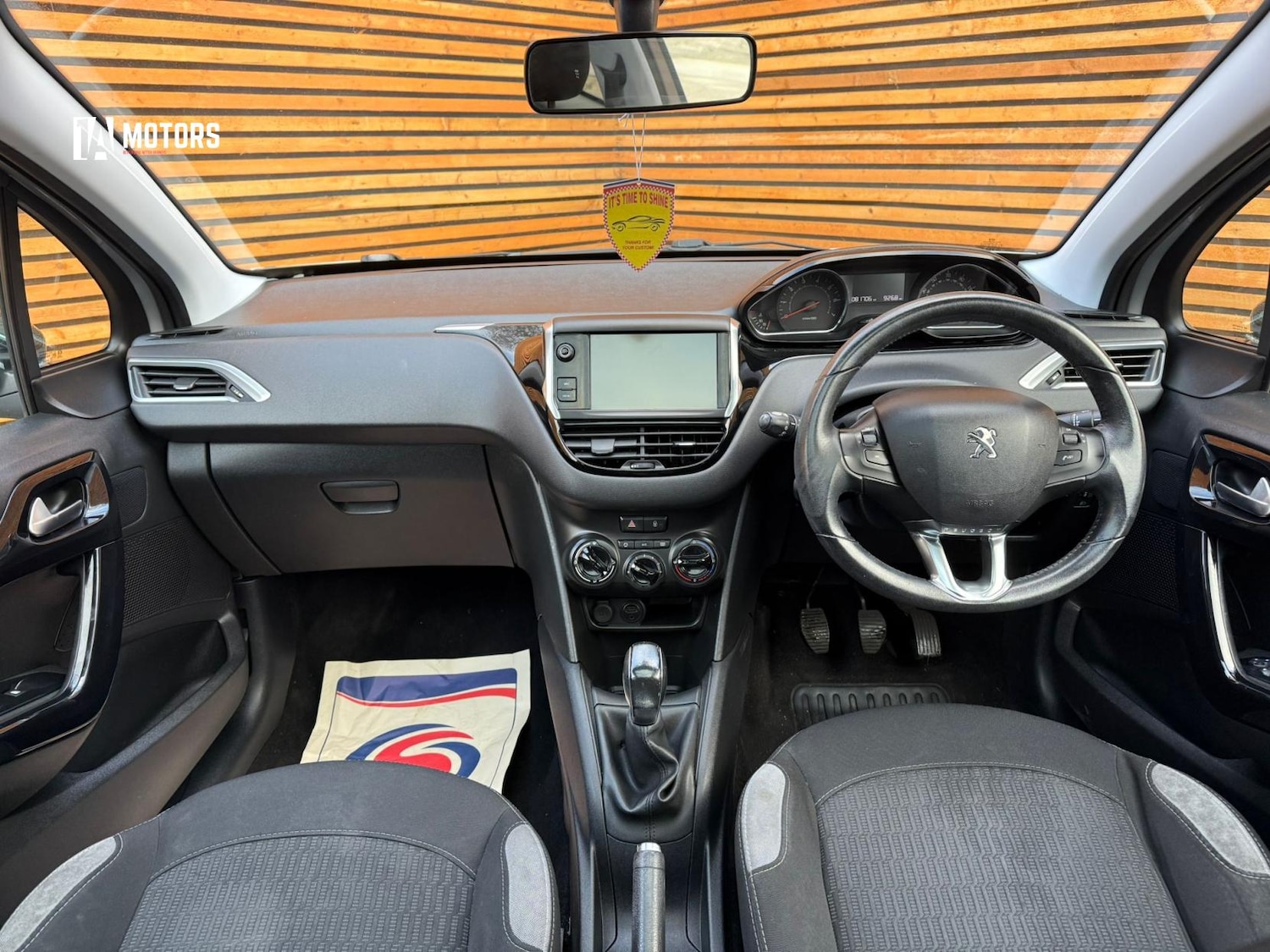 Used Peugeot 208 2014 for sale - 77189618: Photo 10