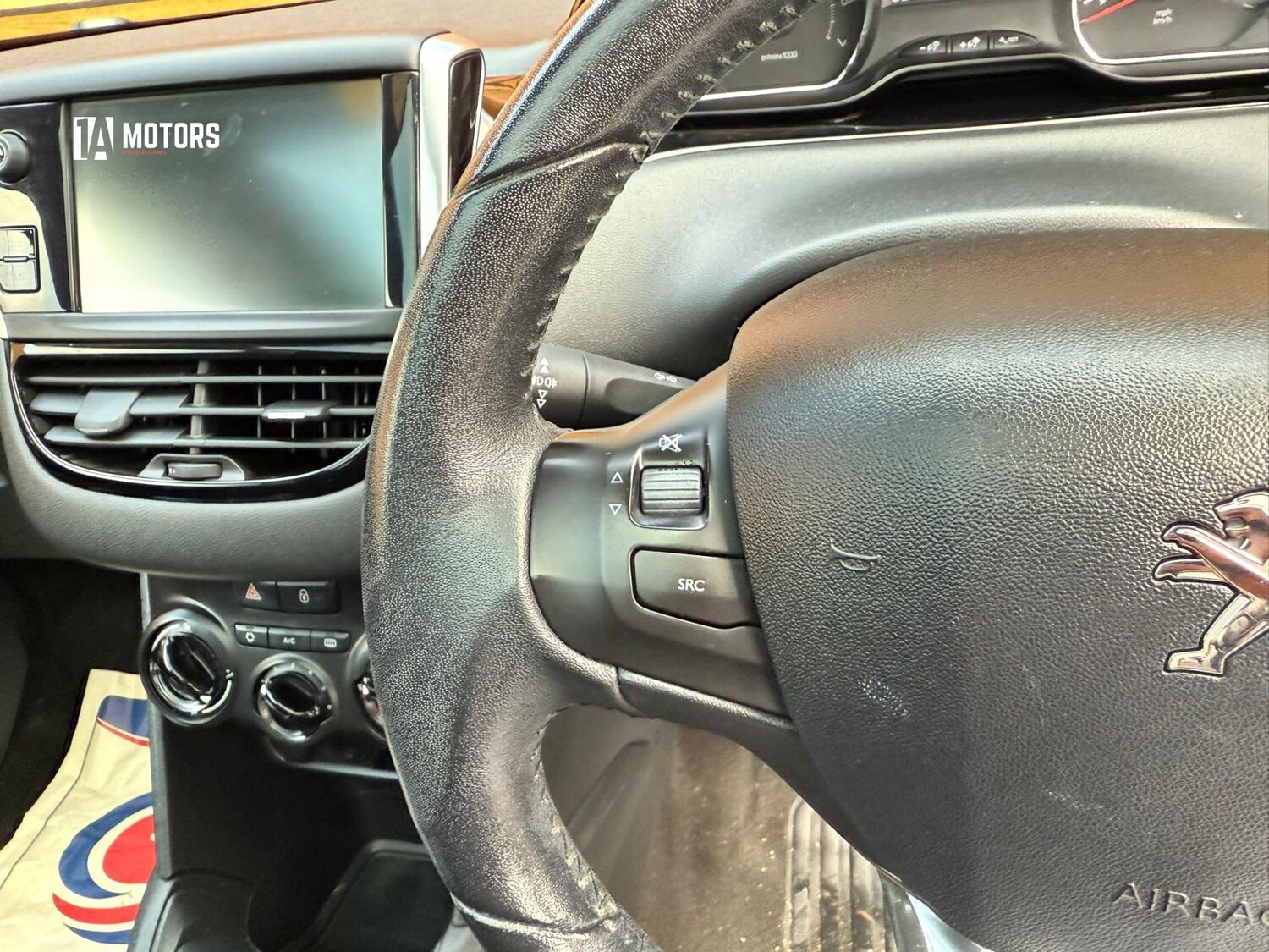 Used Peugeot 208 2014 for sale - 77189618: Photo 22