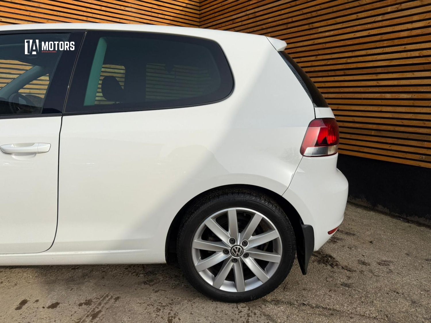 Used Volkswagen Golf 2010 for sale - 77767166: Photo 5