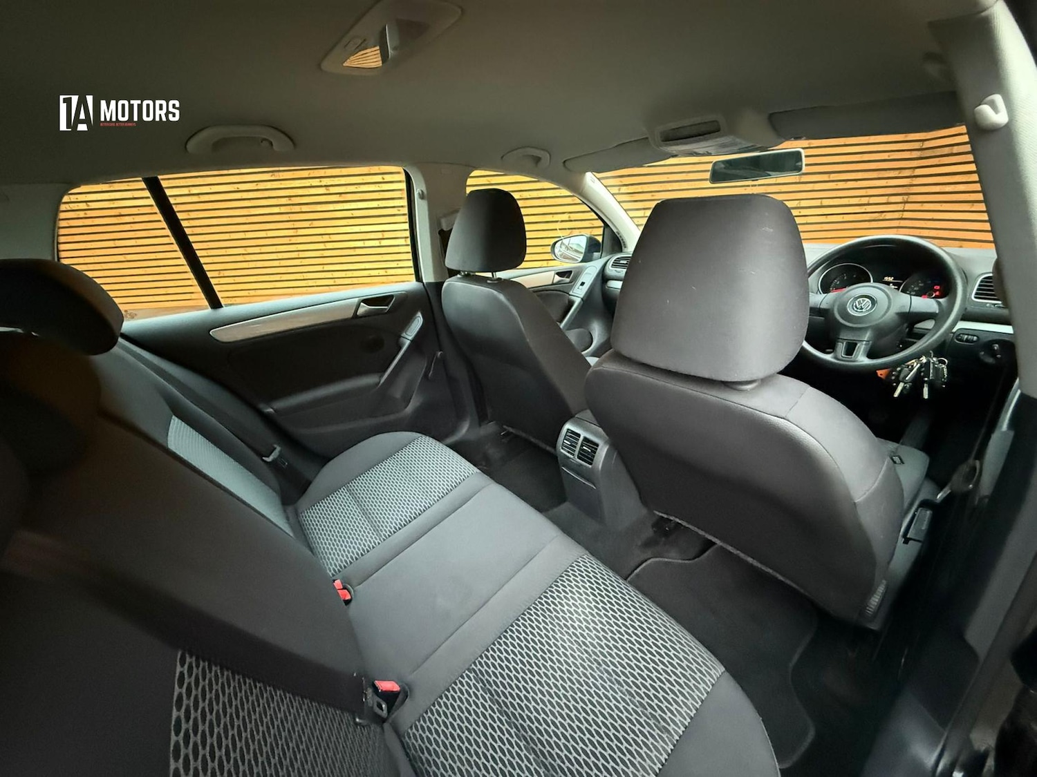 Used Volkswagen Golf 2011 for sale - 77453778: Photo 16