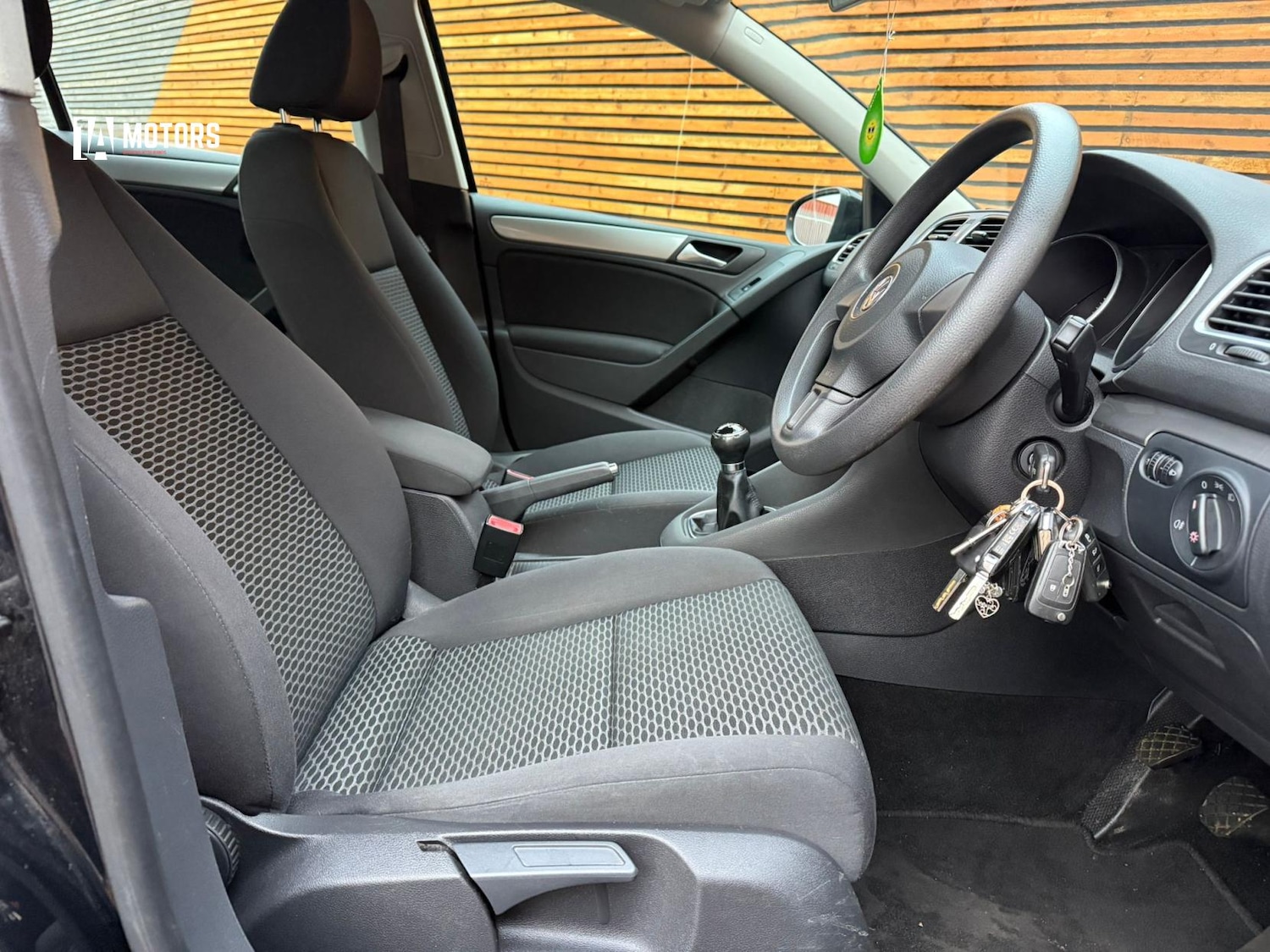 Used Volkswagen Golf 2011 for sale - 77453778: Photo 24