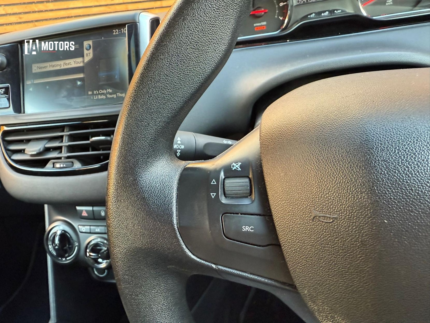 Used Peugeot 208 2014 for sale - 77189616: Photo 18