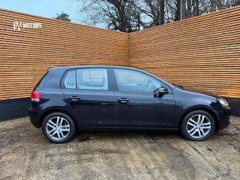 Used Volkswagen Golf 2011 for sale - 77210692: Photo