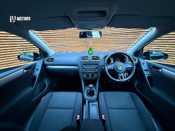 Used Volkswagen Golf 2011 for sale - 77210692: Photo