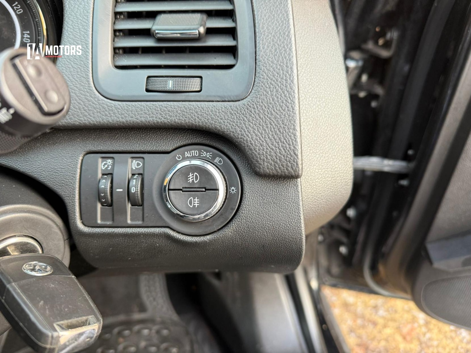 Used Vauxhall Insignia 2016 for sale - 77189608: Photo 8