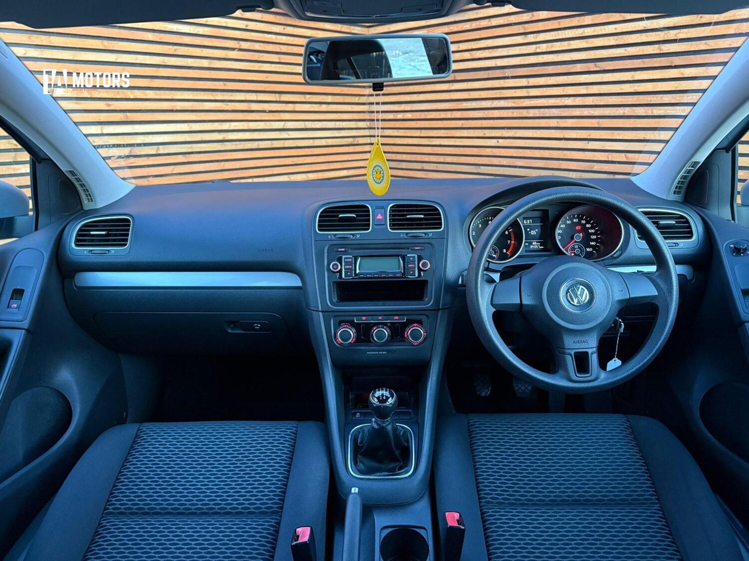 Used Volkswagen Golf 2010 for sale - 77189611: Photo 17