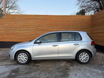 Used Volkswagen Golf 2010 for sale - 77189611: Photo