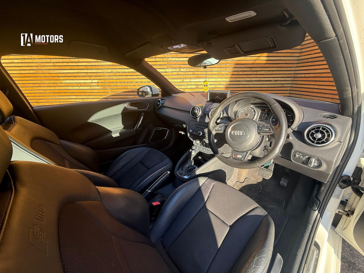 Used Audi A1 2011 for sale - 77721803: Photo 14