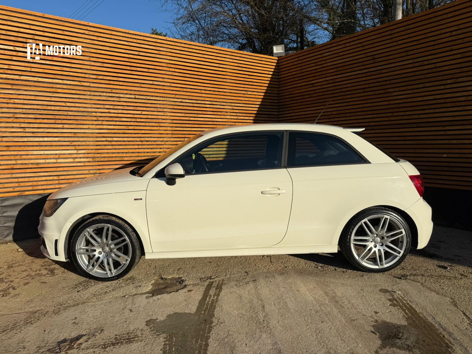Used Audi A1 2011 for sale - 77721803: Photo 4
