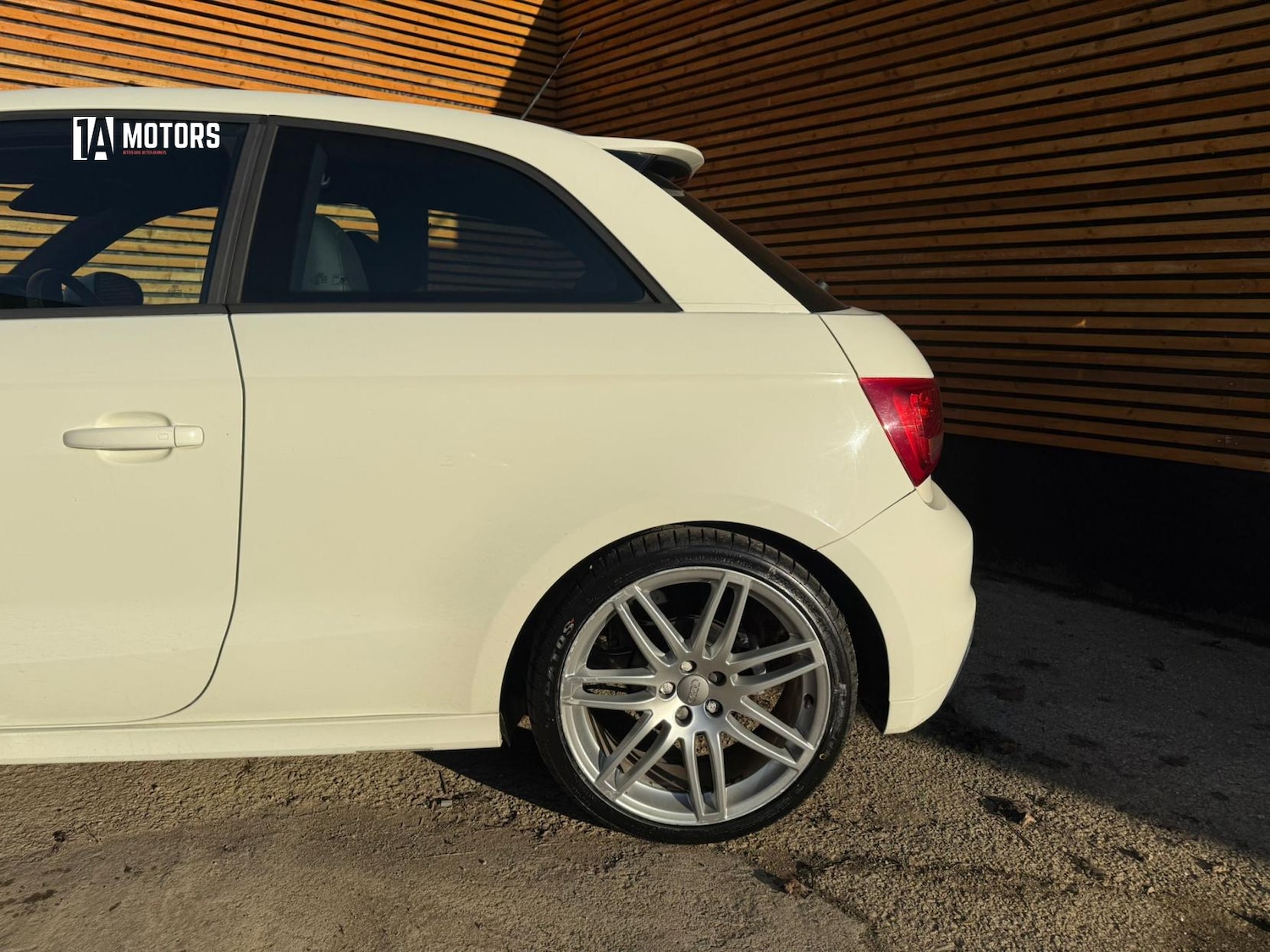 Used Audi A1 2011 for sale - 77721803: Photo 6