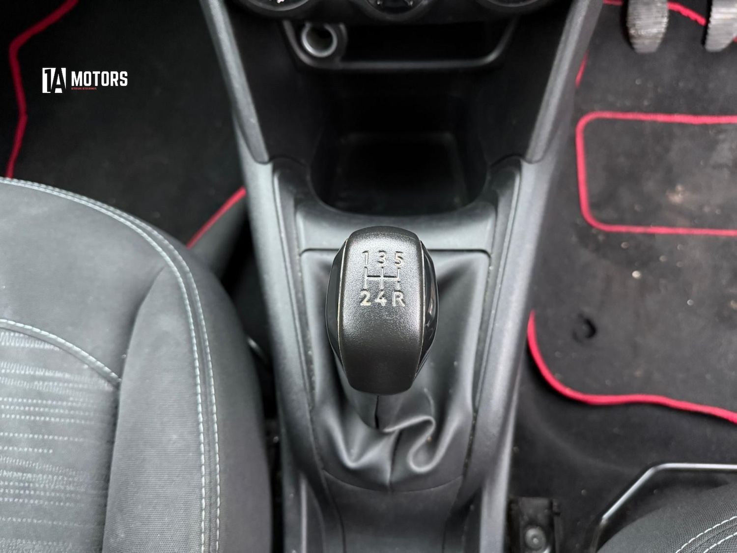 Used Peugeot 208 2014 for sale - 77453765: Photo 14