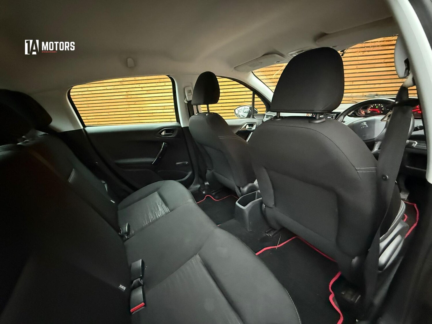 Used Peugeot 208 2014 for sale - 77453765: Photo 22