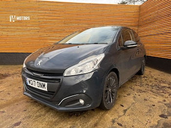 Used Peugeot 208 2017 for sale - 77519436: Photo