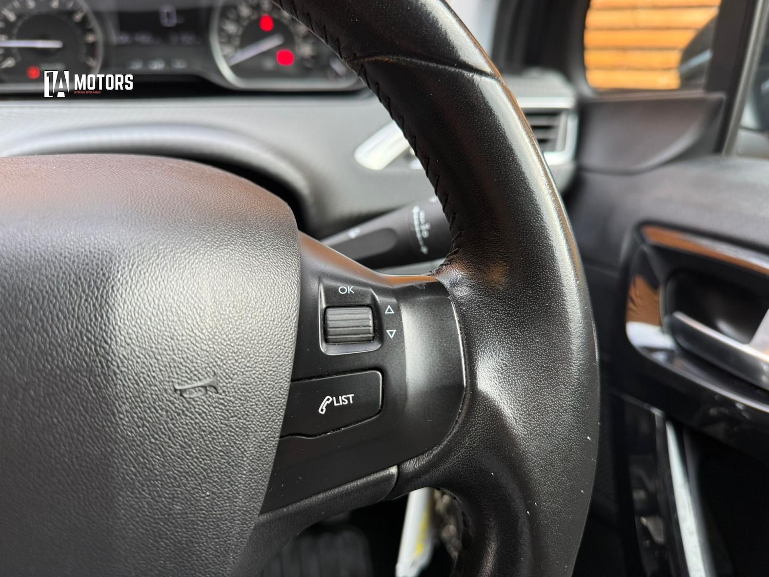 Used Peugeot 208 2017 for sale - 77519436: Photo 25