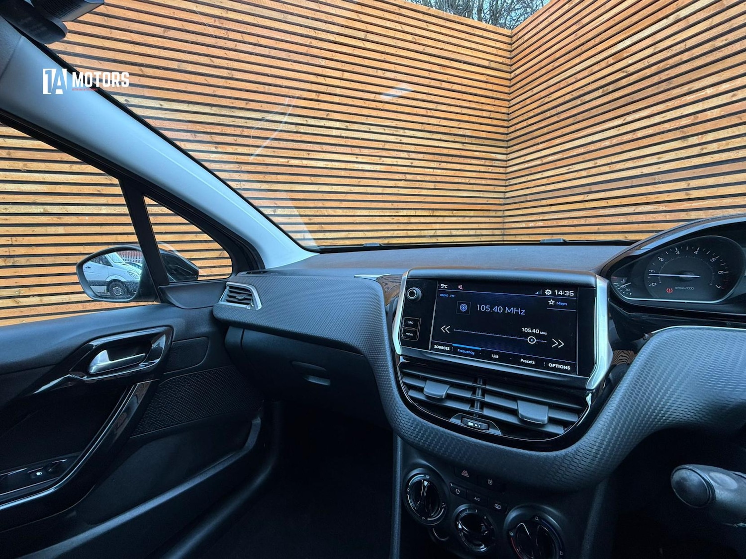 Used Peugeot 208 2017 for sale - 77519436: Photo 27