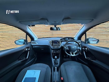 Used Peugeot 208 2017 for sale - 77519436: Photo