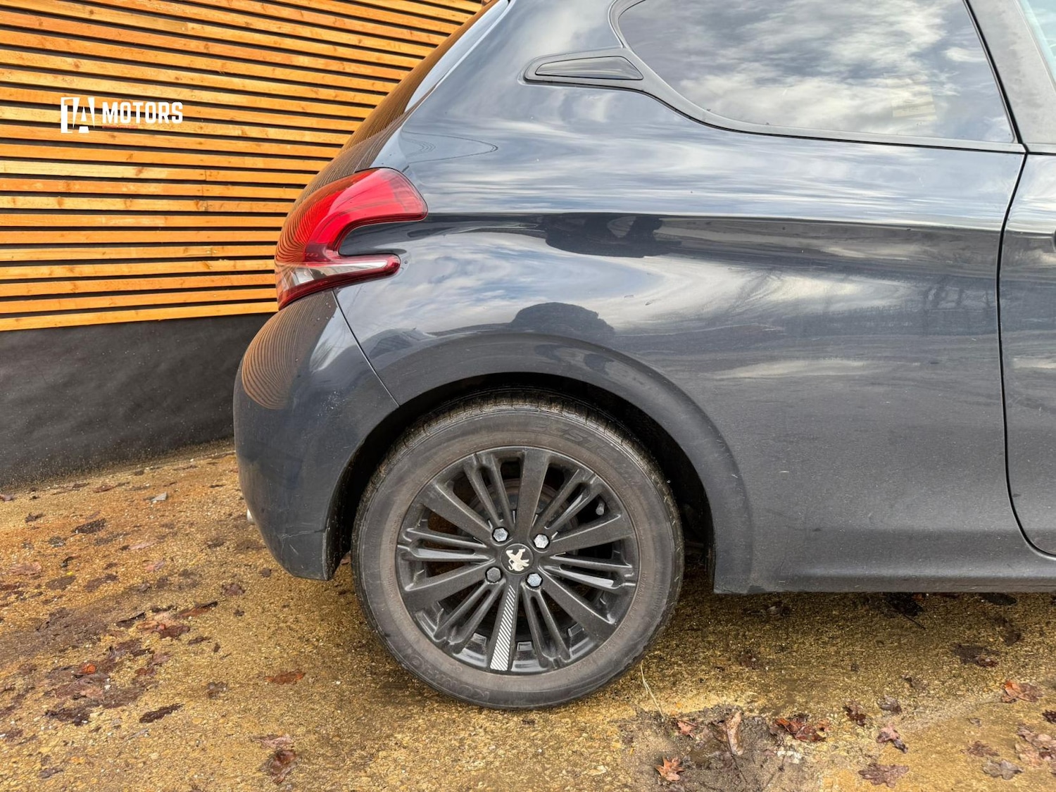 Used Peugeot 208 2017 for sale - 77519436: Photo 8