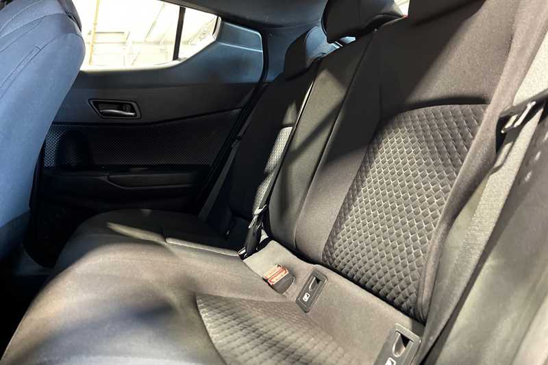 Used Toyota C-HR 2020 for sale - 77295237: Photo 24