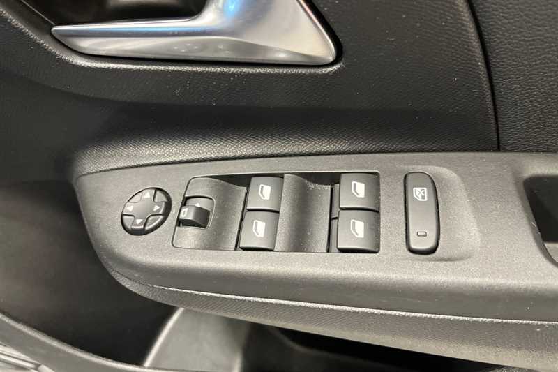 Used Vauxhall Corsa 2023 for sale - 78188358: Photo 16