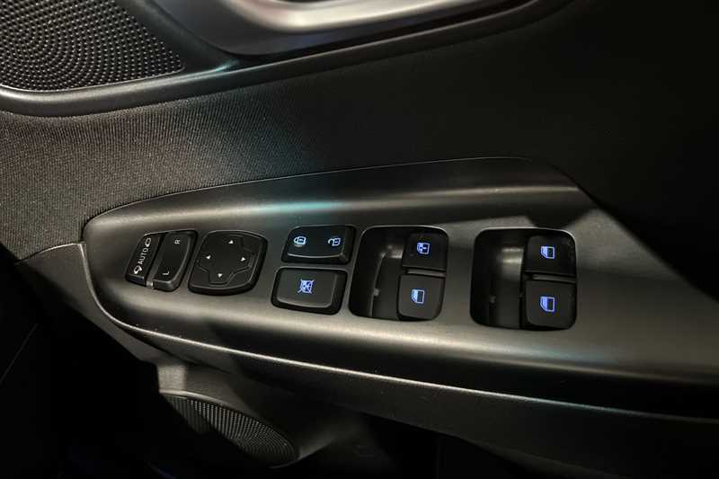 Used Hyundai KONA 2022 for sale - 76733940: Photo 16