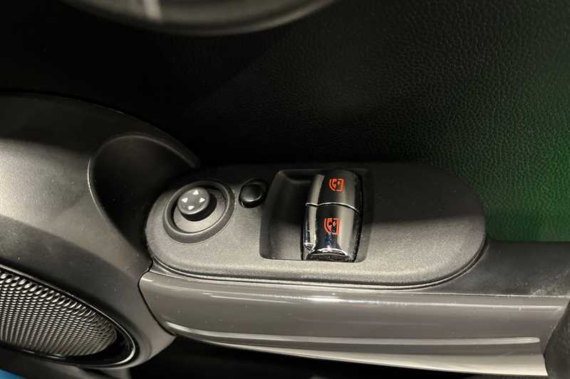 Used MINI Hatch 2017 for sale - 76530817: Photo 16