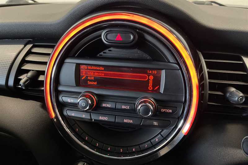 Used MINI Hatch 2017 for sale - 76530817: Photo 19