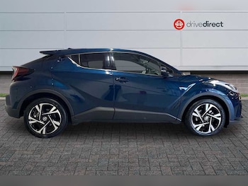 Used Toyota C-HR 2023 for sale - 78138765: Photo