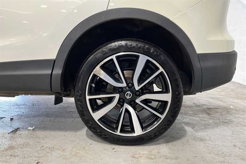 Used Nissan Qashqai 2015 for sale - 77402429: Photo 11