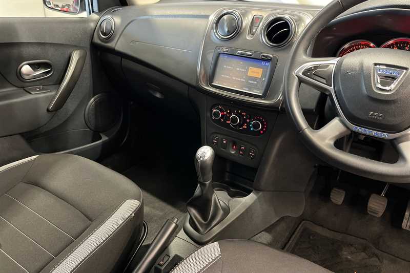 Used Dacia Sandero Stepway 2019 for sale - 77051024: Photo 14
