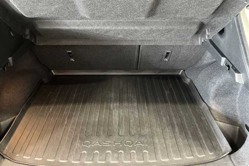 Used Nissan Qashqai 2015 for sale - 76448701: Photo 25