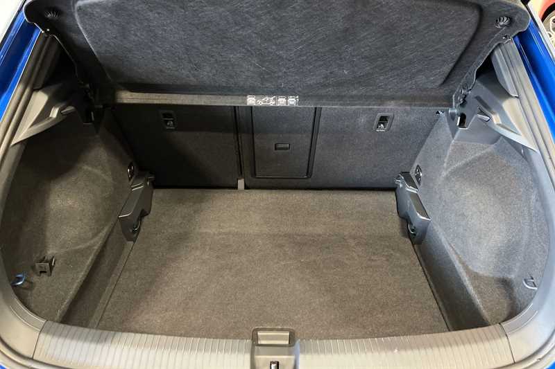 Used Volkswagen T-Roc 2021 for sale - 76530215: Photo 25