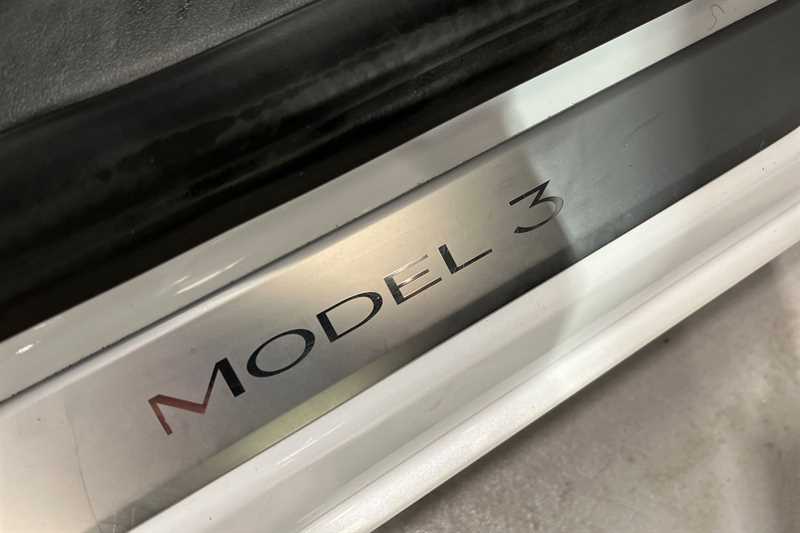 Used Tesla Model 3 2020 for sale - 78131096: Photo 30