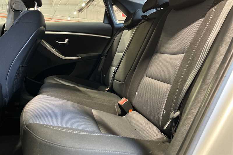 Used Hyundai i30 2015 for sale - 77929615: Photo 24