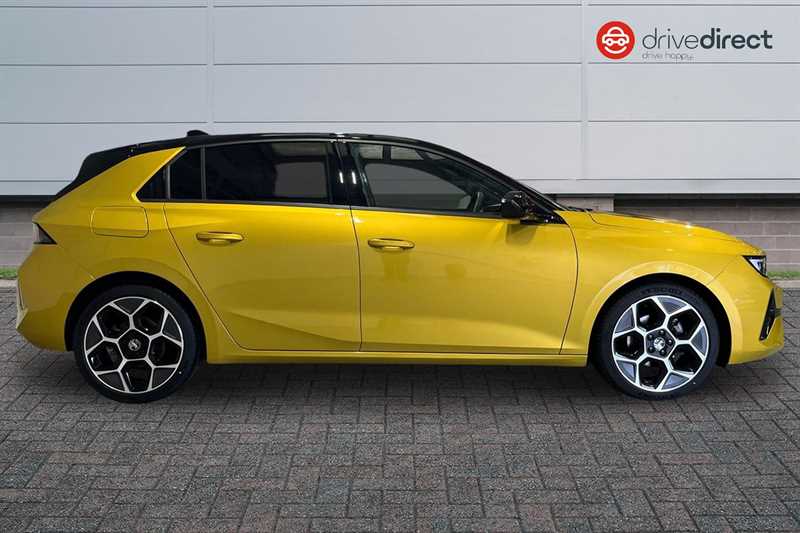 Used Vauxhall Astra 2023 for sale - 77375346: Photo 2